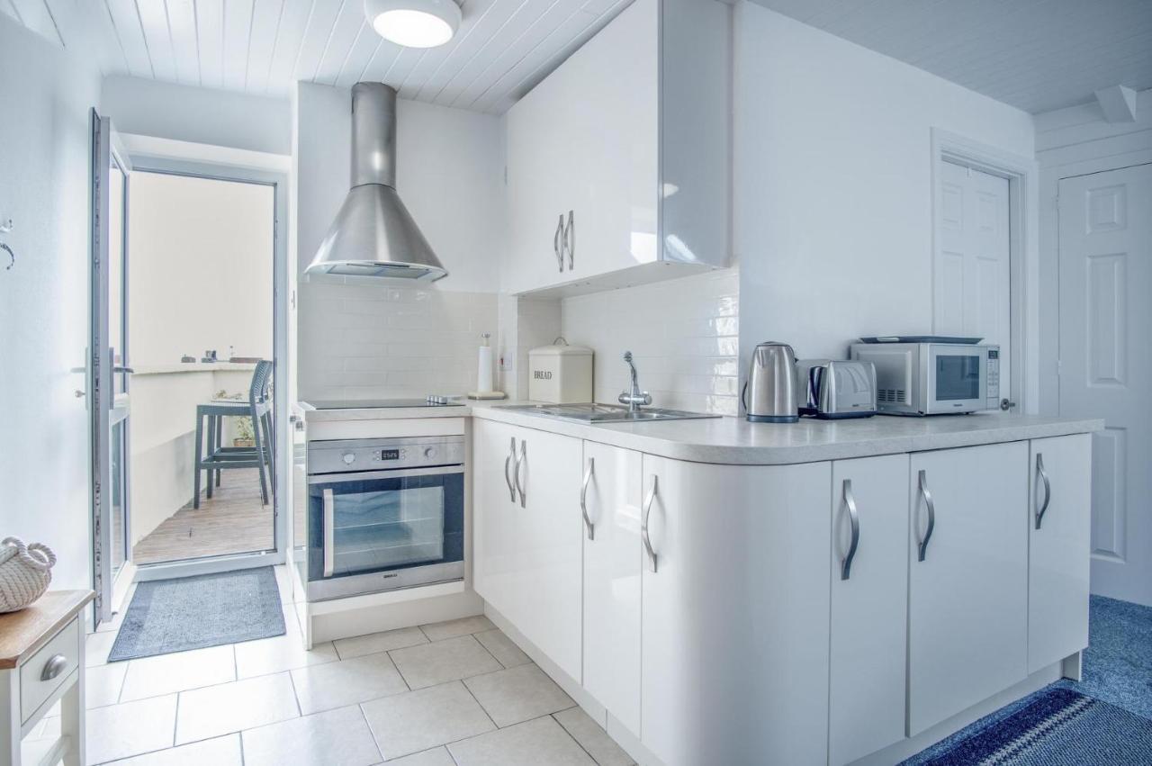 St Julians View - 1 Bedroom Apartment - Tenby Exteriér fotografie